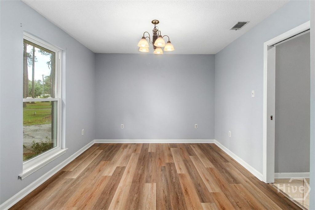 Image 10 of property listing at 123 Maple Drive, Rincon, GA 31326