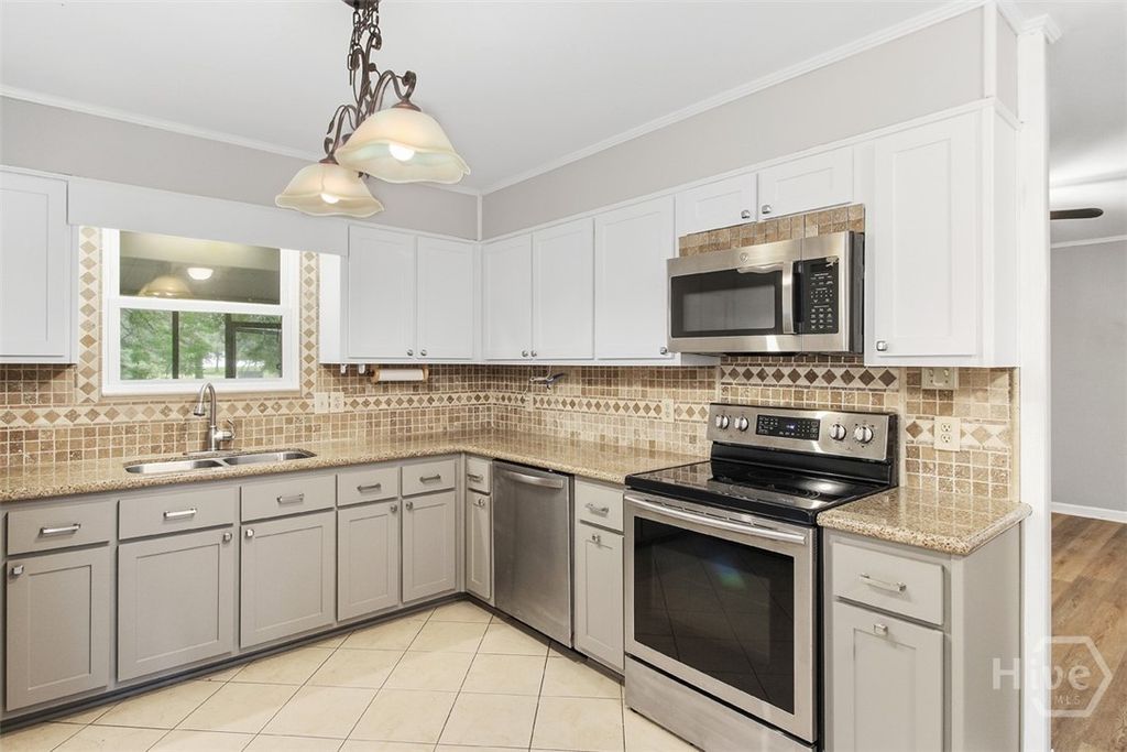 Image 12 of property listing at 123 Maple Drive, Rincon, GA 31326