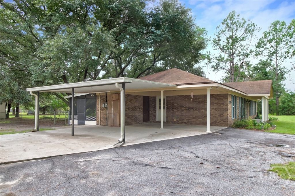 Image 5 of property listing at 123 Maple Drive, Rincon, GA 31326
