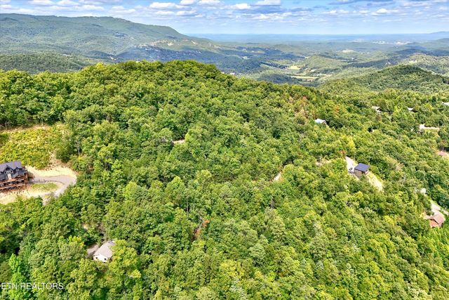 2743 Overholt Tr, Sevierville, TN 37876
