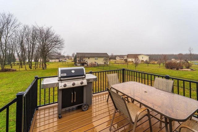 2073 JOSEPHINE LANE, Kronenwetter, WI 54455