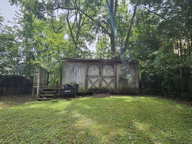 107 Oak Ct, Mount Juliet, TN 37122