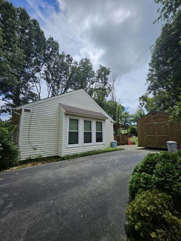 107 Oak Ct, Mount Juliet, TN 37122