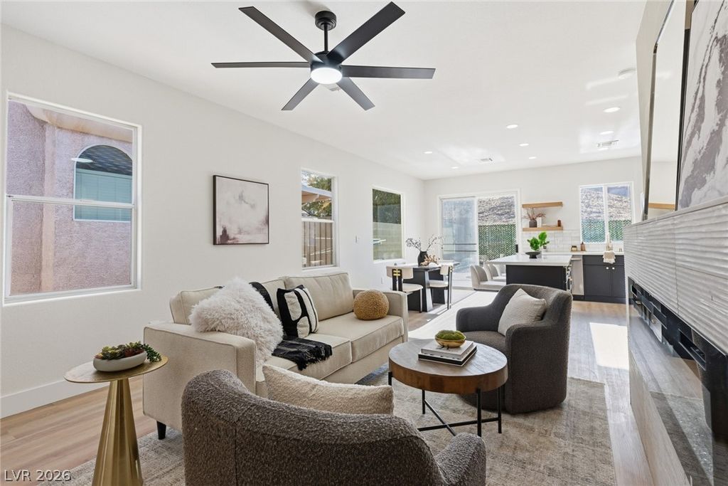 Image 15 of property listing at 83 Rock Run Street, Las Vegas, NV 89148