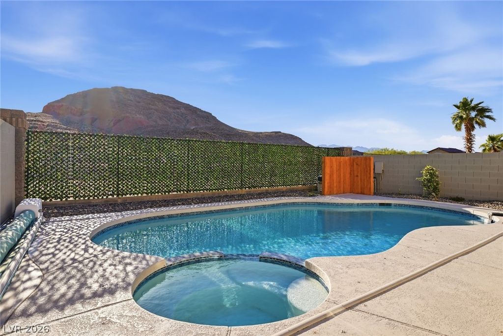 Image 2 of property listing at 83 Rock Run Street, Las Vegas, NV 89148