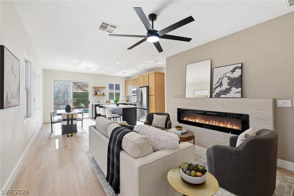 Image 8 of property listing at 83 Rock Run Street, Las Vegas, NV 89148