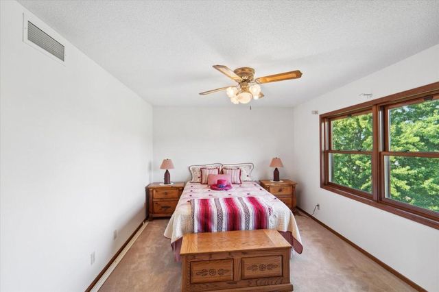 21156 Vernon Avenue, Credit River, MN 55372