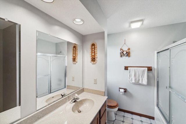 21156 Vernon Avenue, Credit River, MN 55372