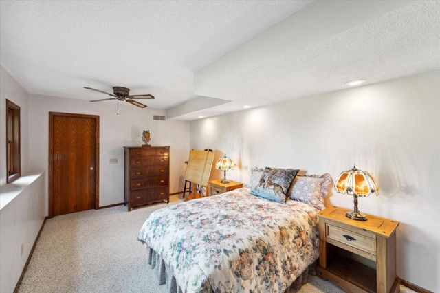 21156 Vernon Avenue, Credit River, MN 55372