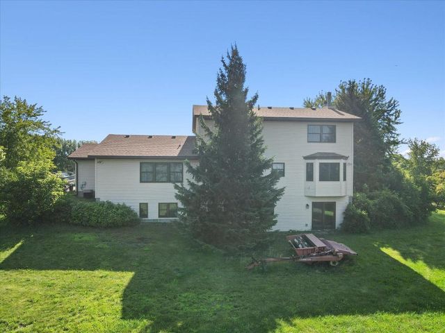 21156 Vernon Avenue, Credit River, MN 55372