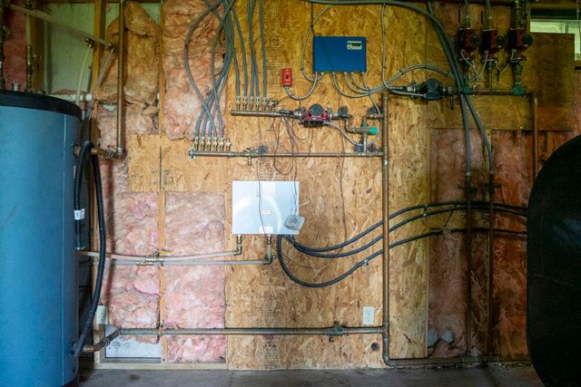 586 Reservoir Road, Peru, NY 12972