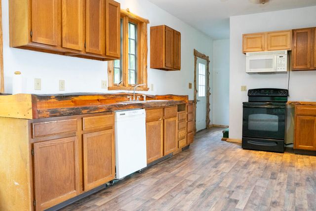 586 Reservoir Road, Peru, NY 12972