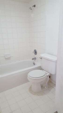 19701 SW 114th Avenue 266, Miami, FL 33157
