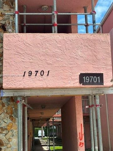 19701 SW 114th Avenue 266, Miami, FL 33157