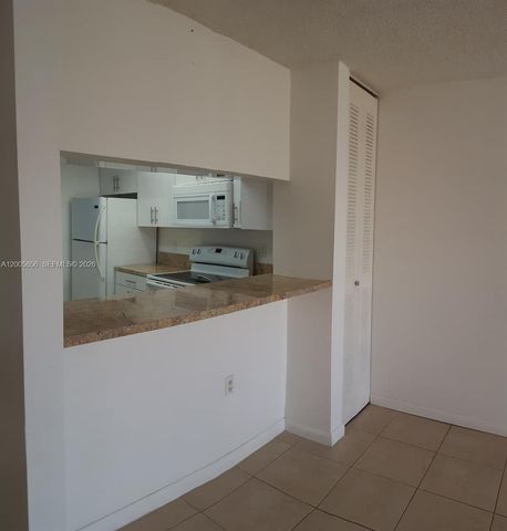 19701 SW 114th Avenue 266, Miami, FL 33157