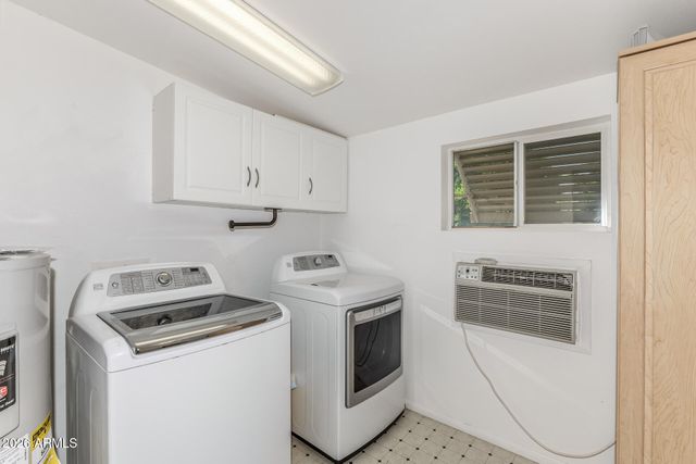 318 N 61ST Way, Mesa, AZ 85205