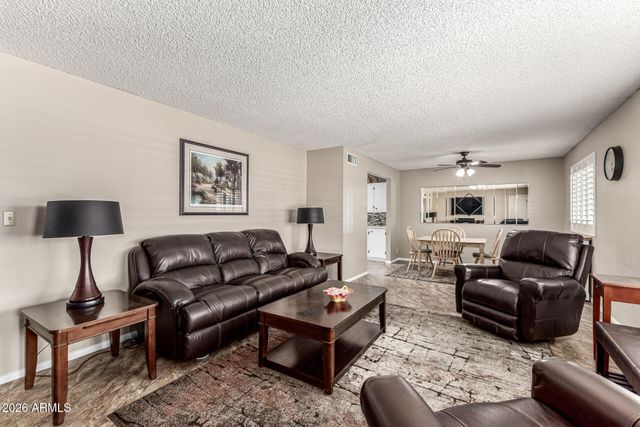 318 N 61ST Way, Mesa, AZ 85205