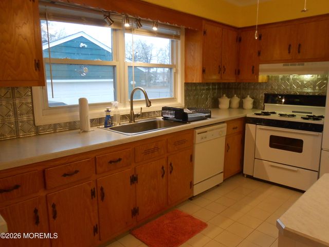 259 Station Drive, Forked River, NJ 08731