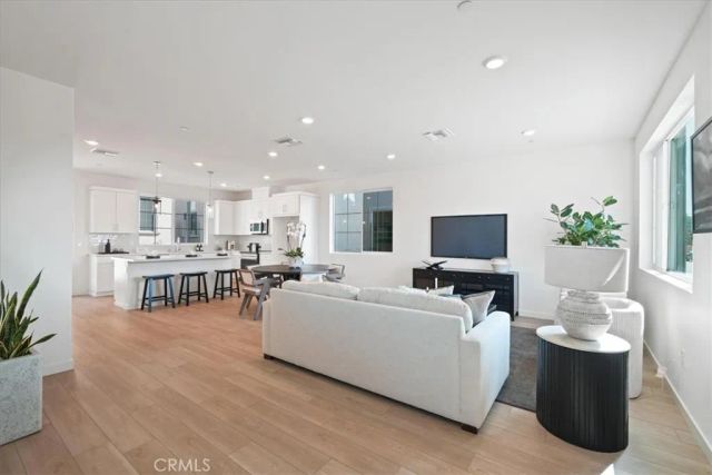 4831 Arroyo Run, Moorpark, CA 93021