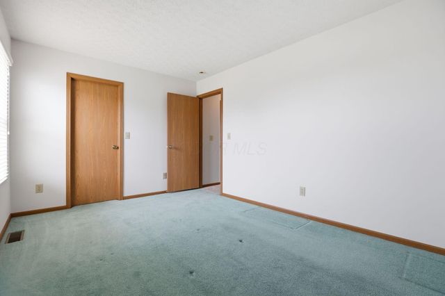 7865 Merdon Drive, Blacklick, OH 43004