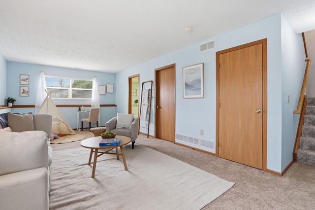 7865 Merdon Drive, Blacklick, OH 43004