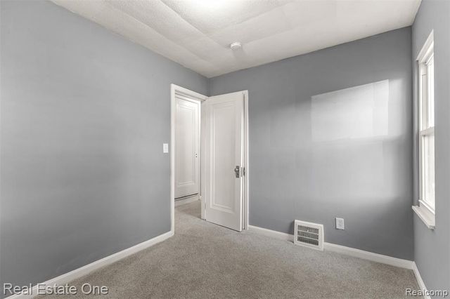 1178 Fort Park Boulevard, Lincoln Park, MI 48146