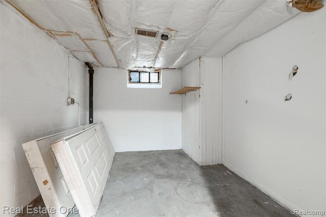 1178 Fort Park Boulevard, Lincoln Park, MI 48146