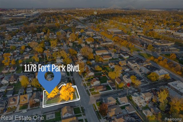 1178 Fort Park Boulevard, Lincoln Park, MI 48146