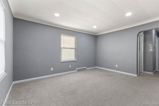 1178 Fort Park Boulevard, Lincoln Park, MI 48146