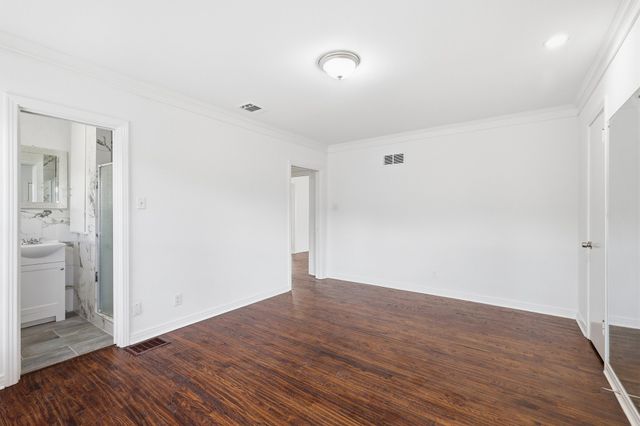 3013 Primrose Avenue, Fort Worth, TX 76111