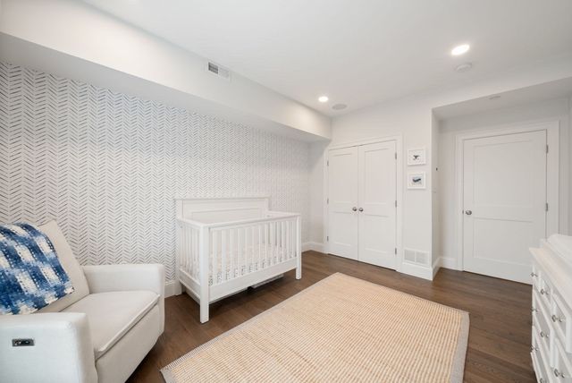 138 Neponset Ave 4, Boston, MA 02122