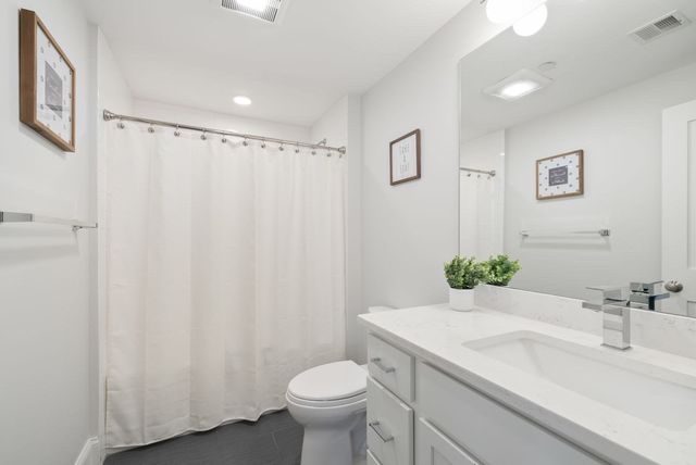 138 Neponset Ave 4, Boston, MA 02122