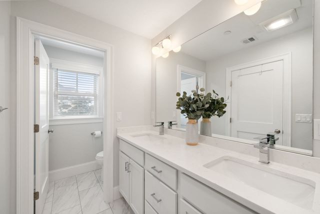 138 Neponset Ave 4, Boston, MA 02122