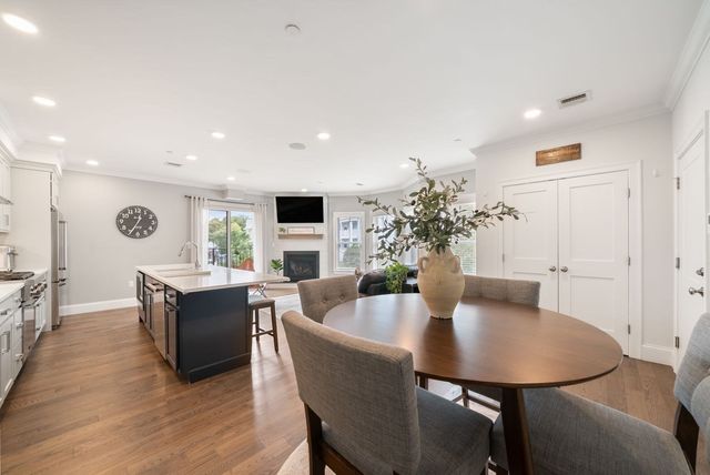 138 Neponset Ave 4, Boston, MA 02122