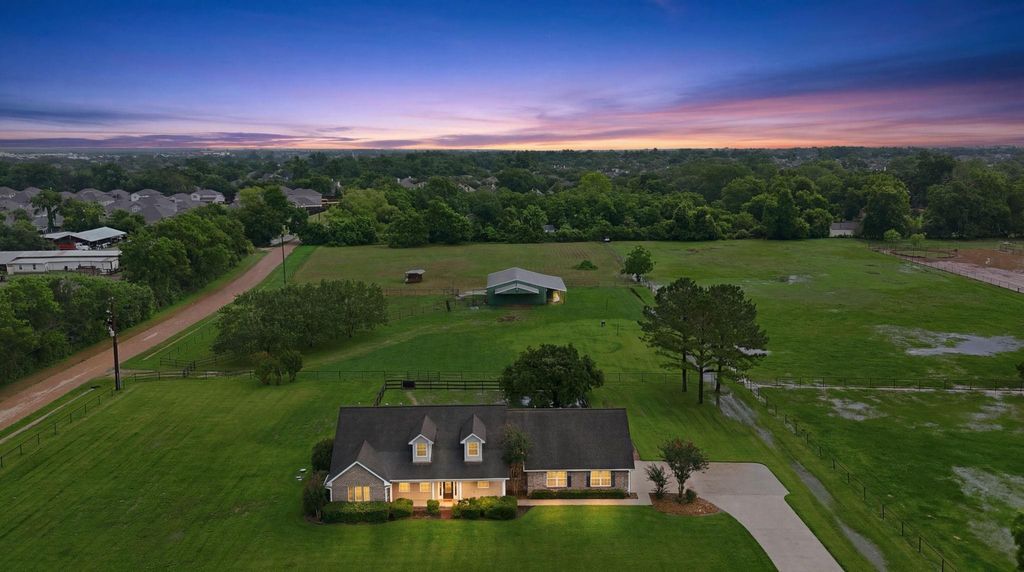 4304 Skinner Lane, Richmond, TX 77406