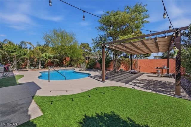 2112 Mission Peak Circle, Las Vegas, NV 89146