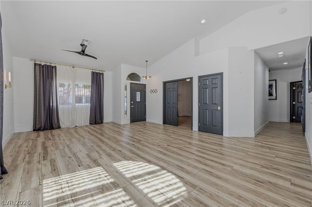 2112 Mission Peak Circle, Las Vegas, NV 89146