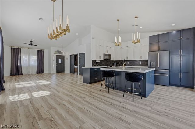 2112 Mission Peak Circle, Las Vegas, NV 89146