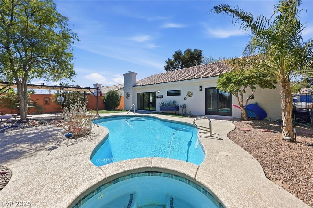 2112 Mission Peak Circle, Las Vegas, NV 89146