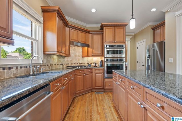 1048 BALDWIN LANE, Birmingham, AL 35242