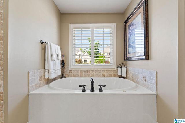 1048 BALDWIN LANE, Birmingham, AL 35242