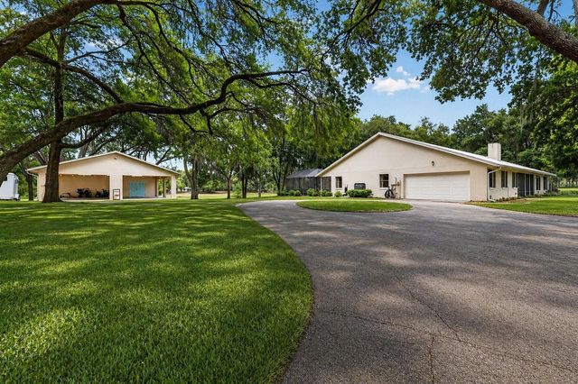 11241 EM EN EL GROVE ROAD, Leesburg, FL 34788