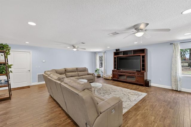 11241 EM EN EL GROVE ROAD, Leesburg, FL 34788