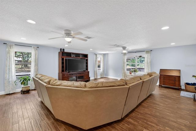 11241 EM EN EL GROVE ROAD, Leesburg, FL 34788