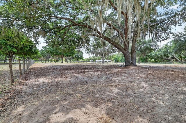 11241 EM EN EL GROVE ROAD, Leesburg, FL 34788