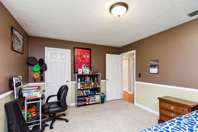 119 Vincent Ln, La Vergne, TN 37086