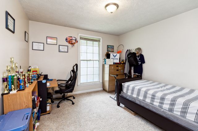 119 Vincent Ln, La Vergne, TN 37086