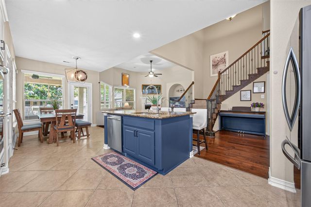 123 Forest Valley Bend, Conroe, TX 77384
