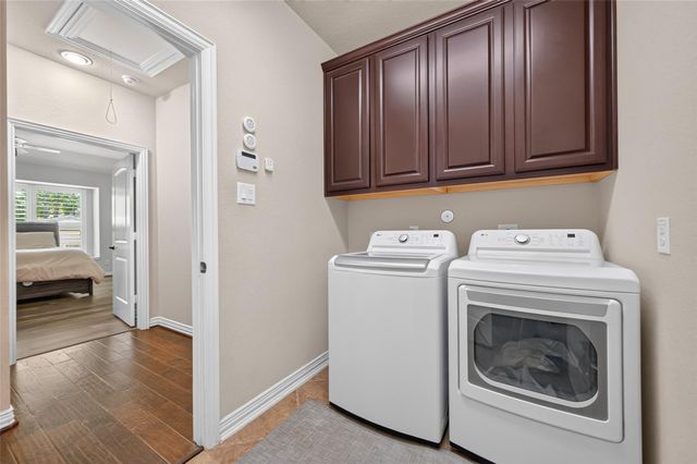 123 Forest Valley Bend, Conroe, TX 77384