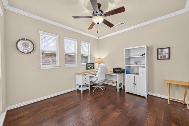 123 Forest Valley Bend, Conroe, TX 77384